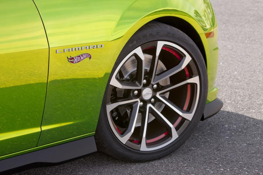  Chevrolet Camaro Hot Wheels Concept 2011 года  (фото 15 из 24)
